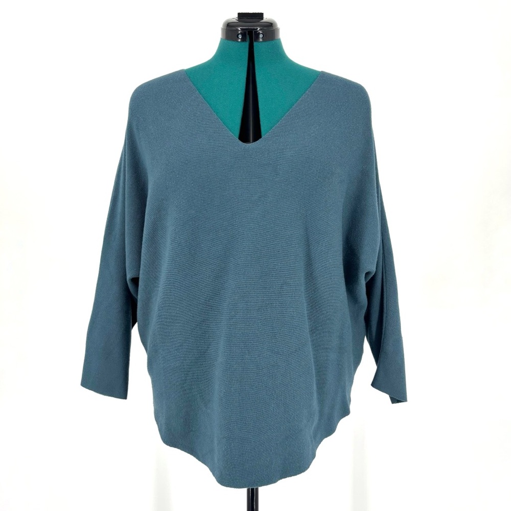 Vila Milano Ocean Blue Dolman Sleeve V-Neck Horizontal Ribbed Sweater, XL